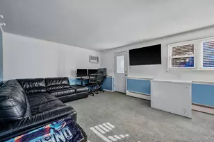 413 N Broadway, Lindenhurst, NY 11757 - Photo 25
