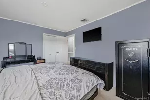 413 N Broadway, Lindenhurst, NY 11757 - Photo 13