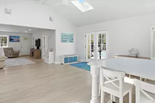 32 Red Creek Rd, Hampton Bays, NY 11946 - Photo 9