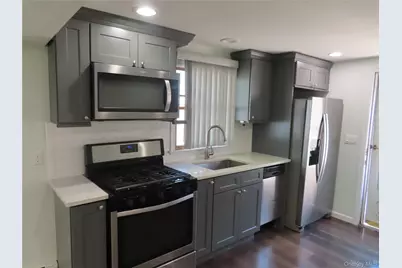 94 Neptune Avenue, West Babylon, NY 11704 - Photo 3