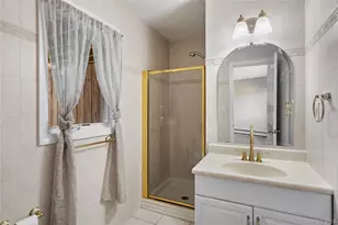 24 Biltmore Ave Ext, Oakdale, NY 11769 - Photo 35