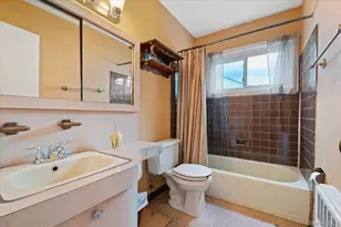 3836 Windsor Dr, Bethpage, NY 11714 - Photo 23