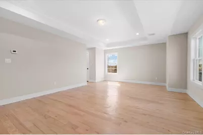 10 Lee Place, Old Bethpage, NY 11804 - Photo 27