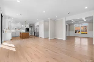 10 Lee Pl, Old Bethpage, NY 11804 - Photo 21