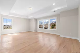 10 Lee Pl, Old Bethpage, NY 11804 - Photo 25
