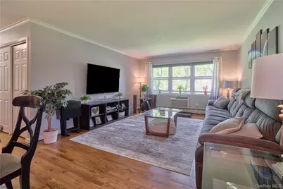 183 Farber Drive #183, West Babylon, NY 11704 - Photo 3
