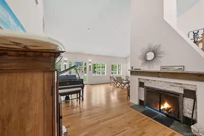 131 Red Creek Road, Hampton Bays, NY 11946 - Photo 11