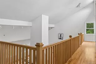 131 Red Creek Rd, Hampton Bays, NY 11946 - Photo 25