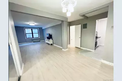 13317 Sanford Avenue #2J, Flushing, NY 11355 - Photo 3