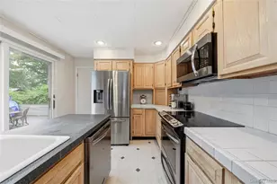 289 Central Ave, Bohemia, NY 11716 - Photo 21