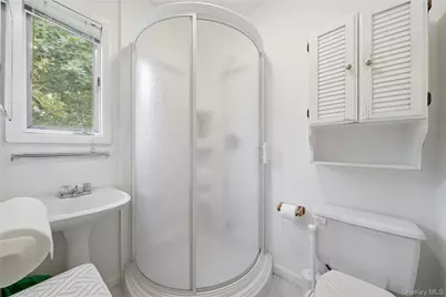 289 Central Avenue, Bohemia, NY 11716 - Photo 25