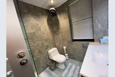 90 Main Street #2R, Mineola, NY 11501 - Photo 11