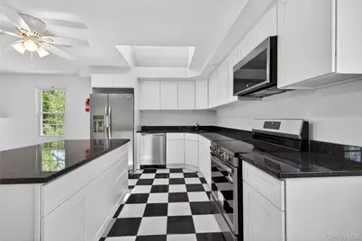 180 Cranberry Drive, Mastic Beach, NY 11951 - Photo 27