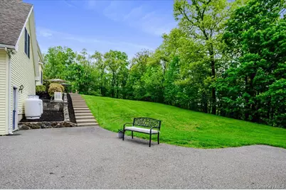 24 Muscoot Road E, Mahopac, NY 10541 - Photo 33
