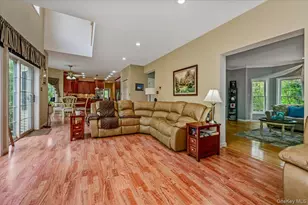 24 Muscoot Rd E, Mahopac, NY 10541 - Photo 9