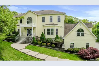 24 Muscoot Road E, Mahopac, NY 10541 - Photo 1