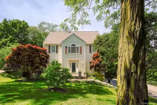 107 Scenic Dr W, Croton on Hudson, NY 10520 - Photo 1