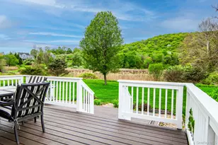 37 W Deer Trail, Pawling, NY 12564 - Photo 17