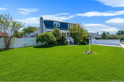 6 Lake Avenue, Merrick, NY 11566 - Photo 5