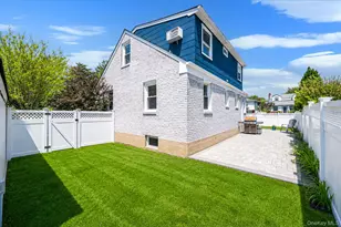 6 Lake Ave, Merrick, NY 11566 - Photo 19