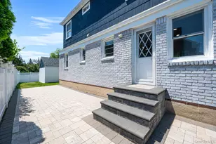 6 Lake Ave, Merrick, NY 11566 - Photo 17