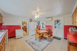 1055 Oregon Rd, Mattituck, NY 11952 - Photo 7