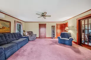 1055 Oregon Rd, Mattituck, NY 11952 - Photo 17