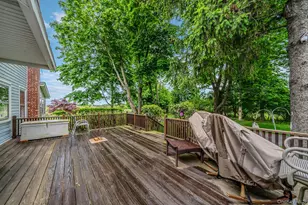 1055 Oregon Rd, Mattituck, NY 11952 - Photo 29