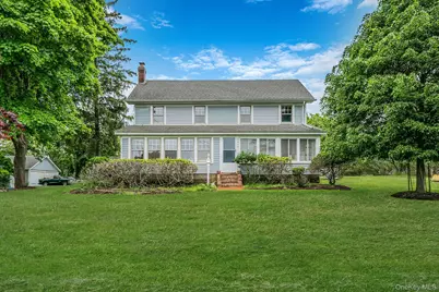 1055 Oregon Road, Mattituck, NY 11952 - Photo 3