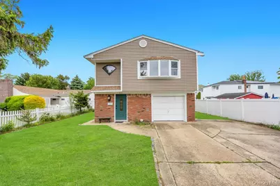 405 Massapequa Avenue, Massapequa, NY 11758 - Photo 1