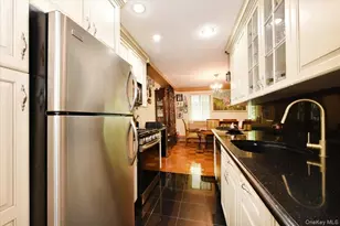 320 E Shore Rd, Great Neck, NY 11023 - Photo 17