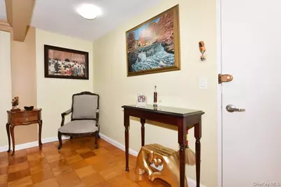 320 East Shore Road #15A, Great Neck, NY 11023 - Photo 7