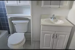 33 Hilliard Ave, Central Islip, NY 11722 - Photo 7