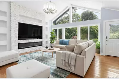 18 Squires Avenue, East Quogue, NY 11942 - Photo 7