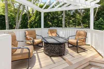 18 Squires Avenue, East Quogue, NY 11942 - Photo 15