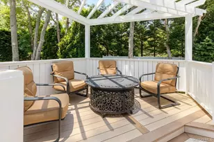 18 Squires Ave, East Quogue, NY 11942 - Photo 15