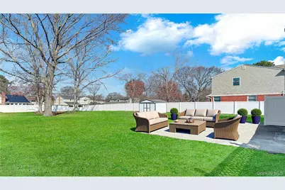 116 Southern Boulevard, Hauppauge, NY 11788 - Photo 23