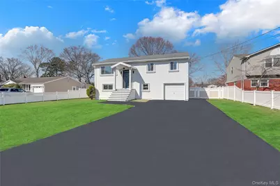 116 Southern Boulevard, Hauppauge, NY 11788 - Photo 3