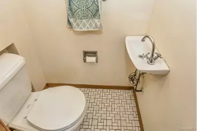 156-17 33rd Avenue, Flushing, NY 11354 - Photo 17