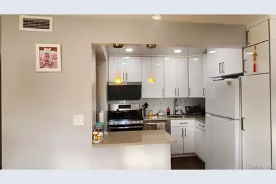 5-10 115 St #2C, College Point, NY 11356 - Photo 7