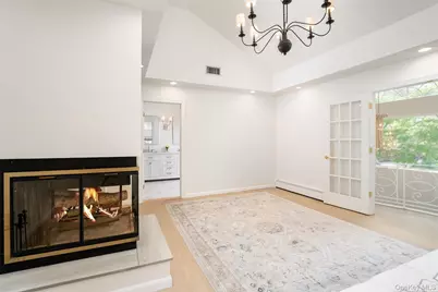27 Bay Avenue W, Hampton Bays, NY 11946 - Photo 21