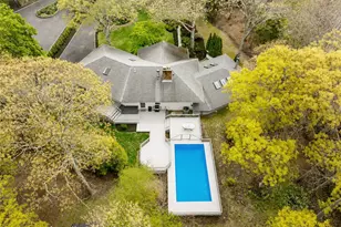 27 Bay Ave W, Hampton Bays, NY 11946 - Photo 49