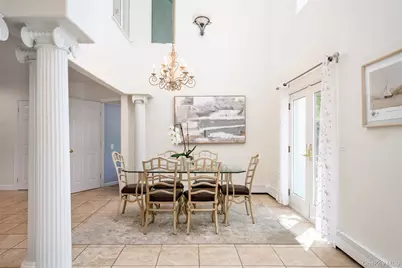 27 Bay Avenue W, Hampton Bays, NY 11946 - Photo 11
