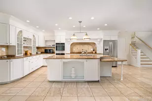27 Bay Ave W, Hampton Bays, NY 11946 - Photo 3