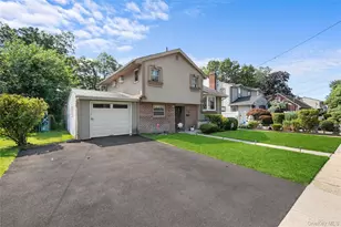 1850 Lenox Ave, East Meadow, NY 11554 - Photo 9