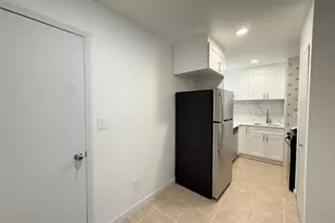 67-45A Cloverdale Ln, Bayside, NY 11364 - Photo 11