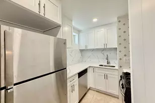 67-45A Cloverdale Ln, Bayside, NY 11364 - Photo 7