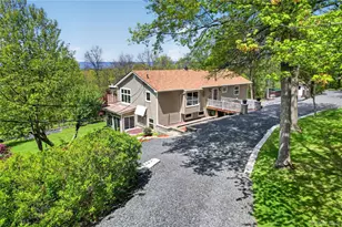 77 Maidstone Dr, Walden, NY 12586 - Photo 3
