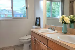 11 Howard St, Hicksville, NY 11801 - Photo 13