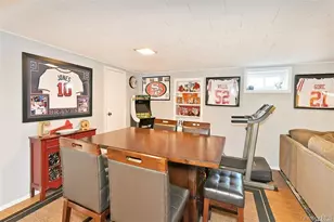 91 Pollok Pl, Hicksville, NY 11801 - Photo 15